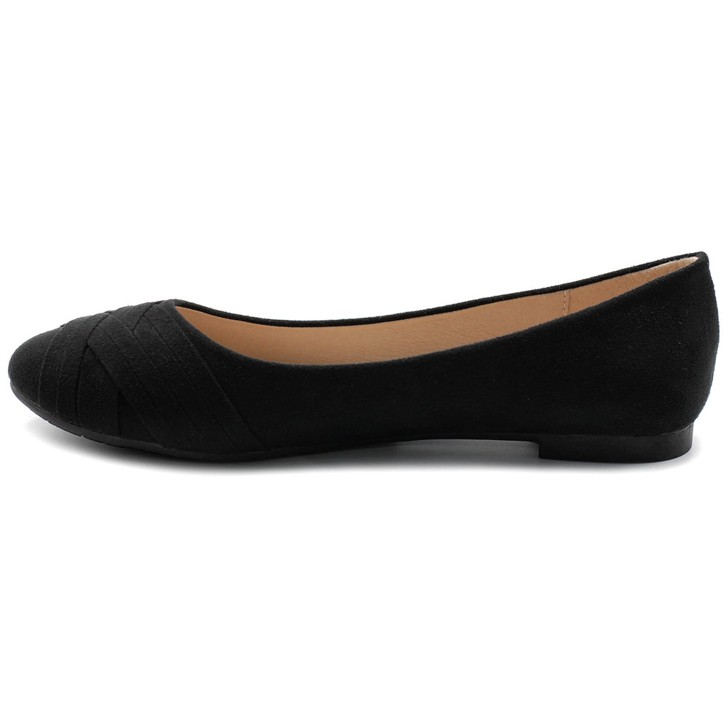 Pretty black hotsell flat shoes