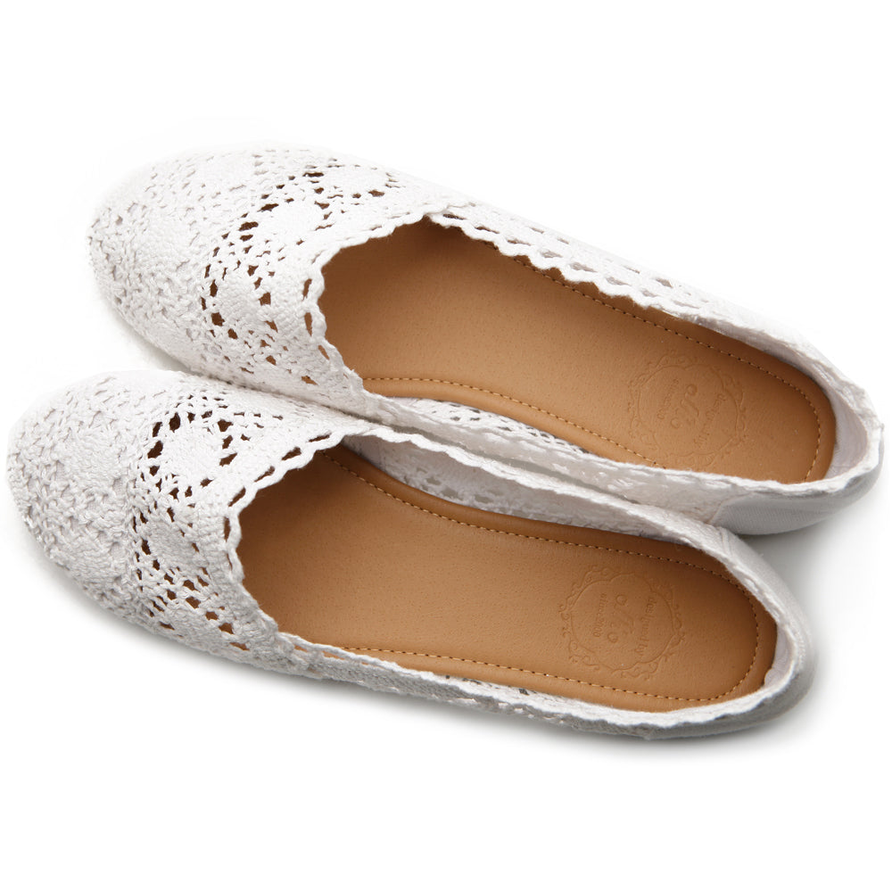 CLOVERLAY Women’s Lace Flat Shoe Floral Breathable Crochet Lace Ballet  Flats : : Clothing, Shoes & Accessories